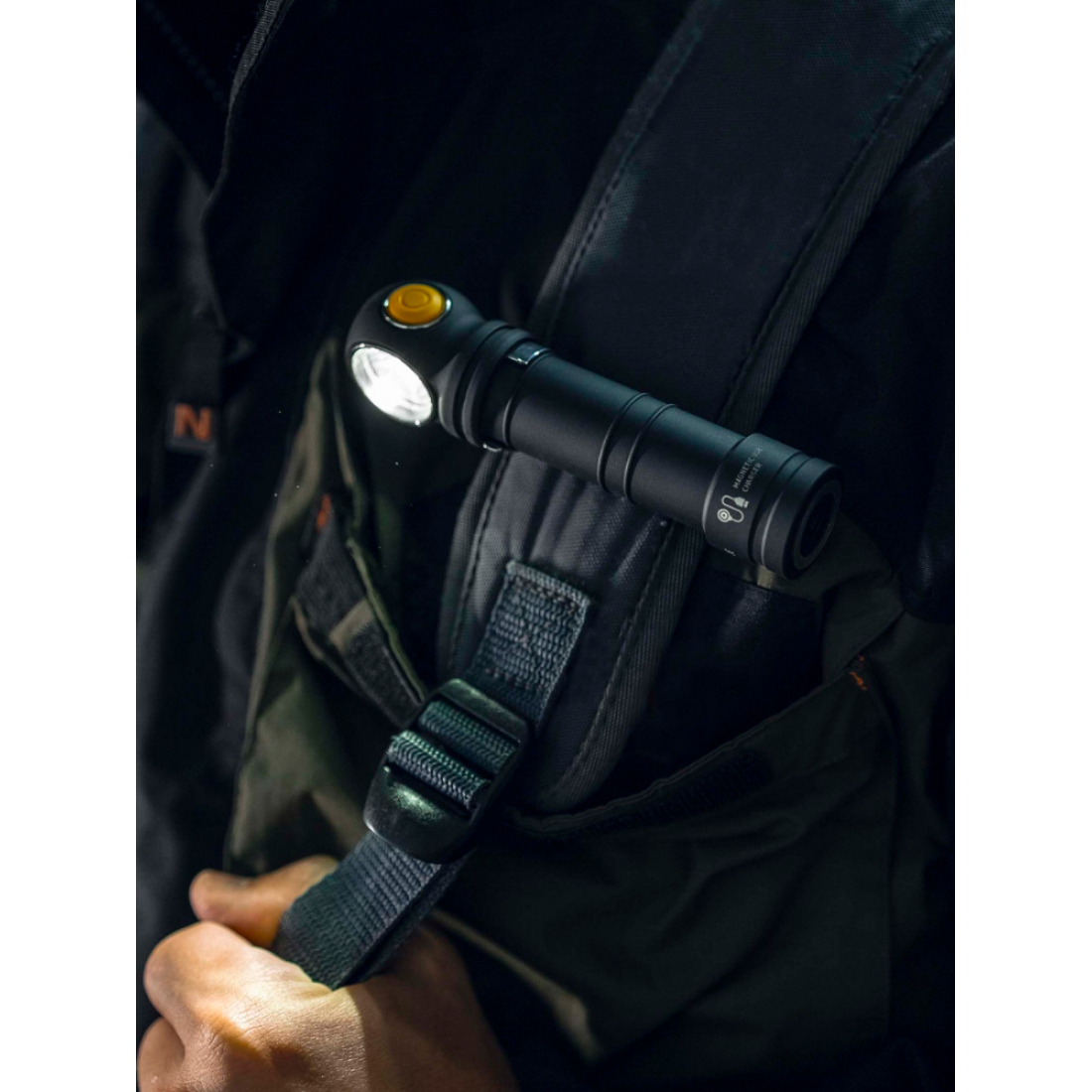 Armytek Wizard C2 Pro Max Magnet USB LR+21700, 3870 лм / теплый свет / аккумулятор