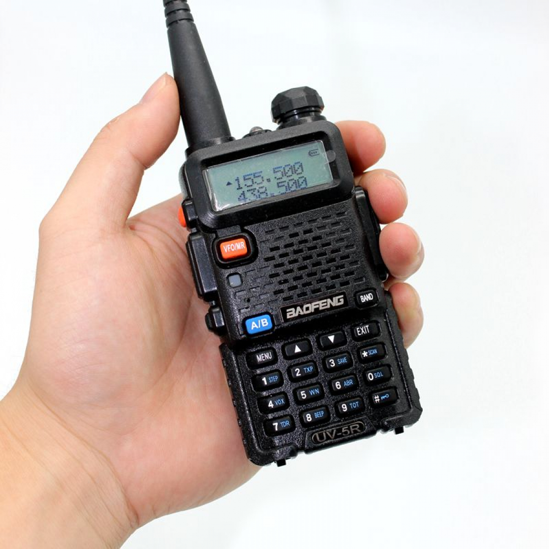 Baofeng UV-5R + подарок